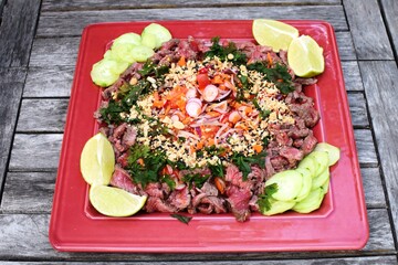 Salade de boeuf thaie