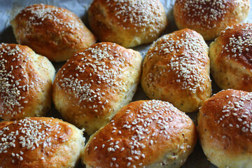 Sesambrötchen