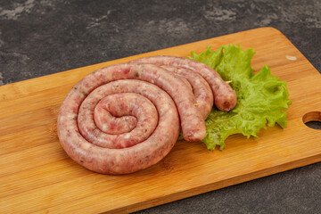 Raw sausage ring for grill