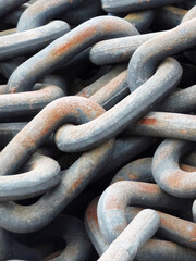 錆びた巨大鎖