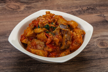 Chicken with oyster sauce and vegetables