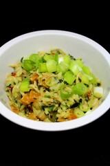 Bol de riz crémeux aux poulet et légumes