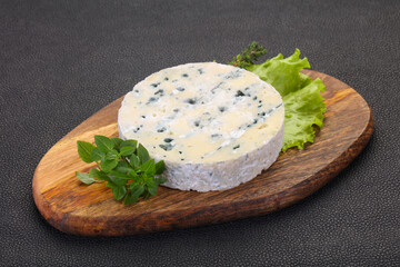 Round blue cheese