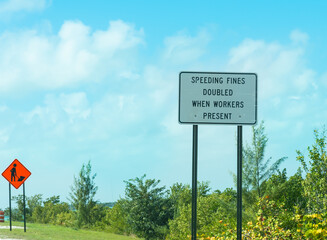 Speeding fines doubled when workers present sign