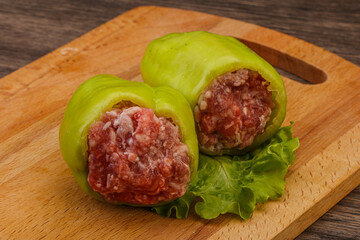 Raw stuffed bell pepper with meat
