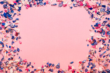 Biodegradable confetti from real dried flowers