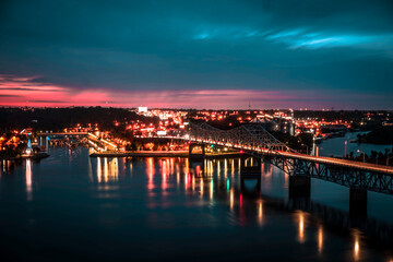 Fototapeta na wymiar Night Time O'Neal Bridge, Florence , Alabama | Long Exposure