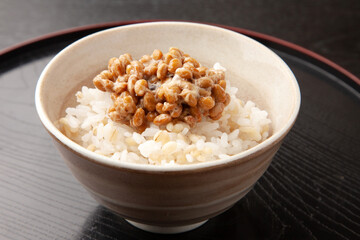 もち麦ご飯と納豆