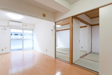 リビングルームと和室