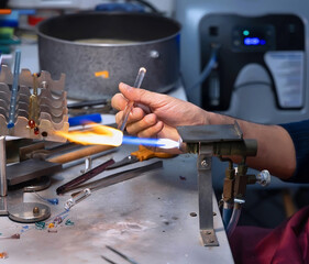 Hand making Murano glass. Lampworking technique.