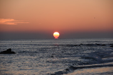 Obraz premium sunrise over the sea