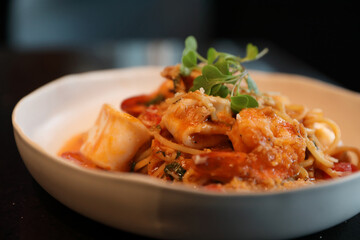 spaghetti pomodoro with sea food