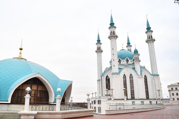 architecture, mosque, building, kazan, religion, , russia, dome, minaret, cathedral, tower, travel, kremlin, sky, tatarstan, blue, temple, landmark, city, india, white, europe, tourism, culture, shari