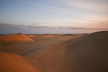 Obraz na płótnie Canvas Sand dunes photographed at sunset in the Maspalomas desert in Gran Canaria.