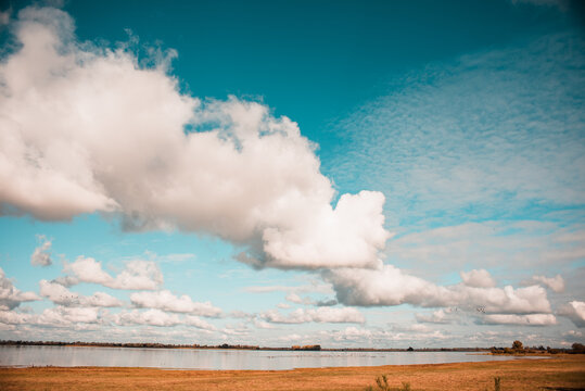 Der G&uuml;lper See in der Gemeinde Havelaue liegt circa 70 Kilometer westlich von Berlin am Westrand von Brandenburg, im Nordwesten des Landkreises Havelland.