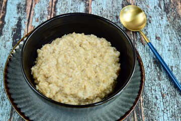 Coconut oat porridge for breakfast 