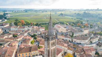 Fototapeta na wymiar aerial view of saint emilion town, France