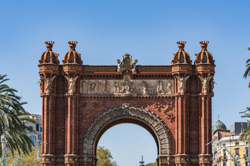 Fototapeta na wymiar The triumphal arch of Barcelona