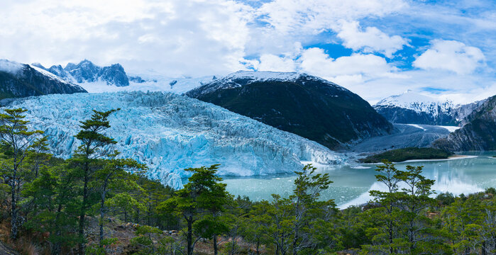 Pia Glacier, Darwin Mountain Range, Beagle Channel, Tierra del Fuego Archipelago, Magallanes and Chilean Antarctica Region, Chile, South America, America