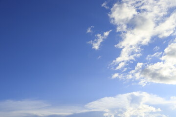 Naklejka na ściany i meble Blue sky with thin clouds in autumn season