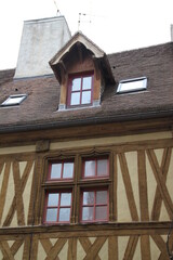 Immeubles dans les rue de la ville de Dijon en Bourgogne