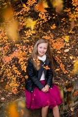 Happy Lifestyle portrait of a beautiful young model blond girl outdoors. girl in park. Autumn season. Portrait of a beautiful girl on a sunny day. autumn park outdoors