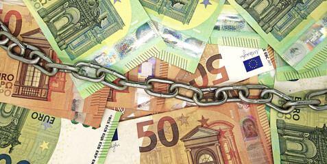 Diverse Euro Banknoten in Ketten.