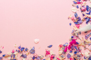 Biodegradable confetti from real dried flowers
