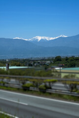 Fototapeta premium 中央高速から見た残雪の南ｱﾙﾌﾟｽ