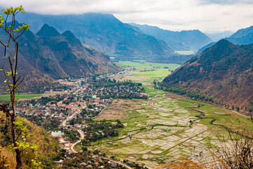 trip trough the north of Vietnam from Hanoi to the mountain village Sapa