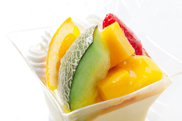 フルーツカップケーキ