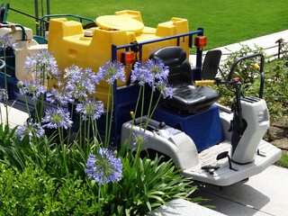 公園の消毒液散布用タンク