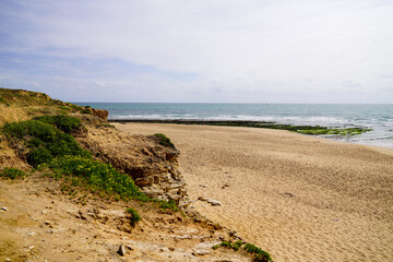 Fototapeta na wymiar West french atlantic sand coast in Talmont beach with sea horizon view in France