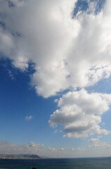 Fototapeta premium 淡路島SAから見る 明石海峡と青空