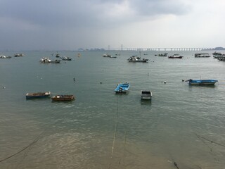 Obraz premium 작은 배들이 보이는 바다 풍경