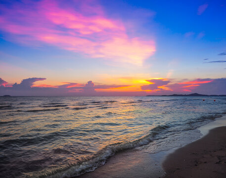 Tropical beach at beautiful sunset. Nature background.jom tien beach pattaya thailand