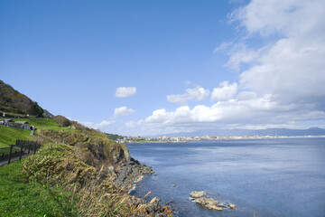 Fototapeta na wymiar 函館山の南東に突き出ている津軽海峡に面した岬「立待岬」