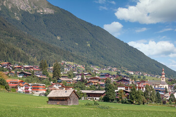 Fototapeta na wymiar Fulpmes im Stubaital,Tirol,Österreich
