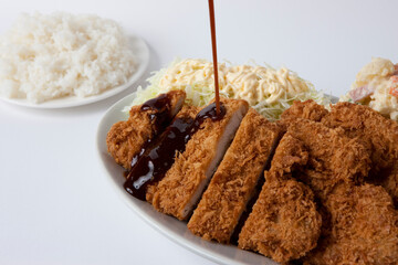 大盛りトンカツ