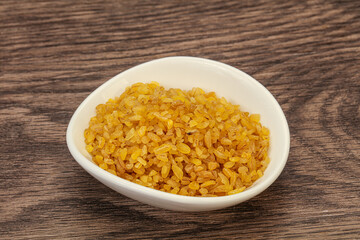 Vegetarian cuisine - dry bulgur for cooking