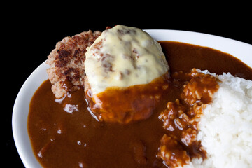 大盛りハンバーグカレー