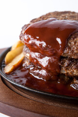デカ盛りハンバーグ