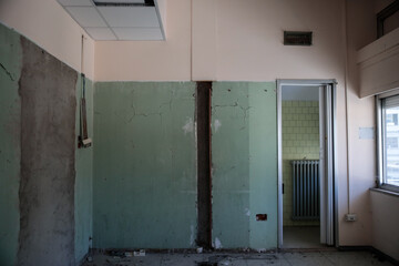 Fototapeta premium Abandoned hospital