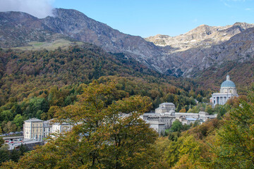 sacro monte oropa in autunno