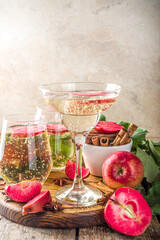 Apple cider cocktail