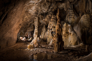 Obraz premium inside of a cave