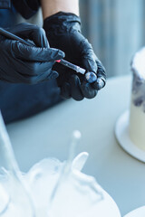 Step by step instructions - cake decorating. Step 7.