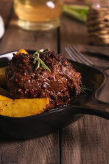 Roast beef with fried potatoes