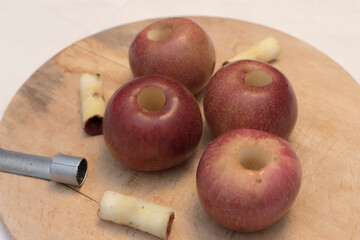 Melannurca, Italian apples to cook in the oven with chocolate and nuts.