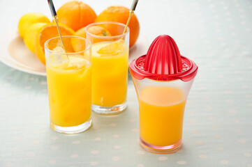 オレンジジュース絞り器